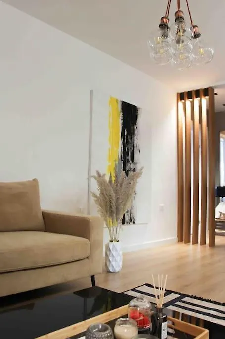 City Center Thebeeapartment, Myslym Shyri Tirana Appartement