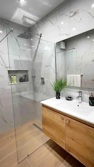 City Center Thebeeapartment, Myslym Shyri Tirana Albanie