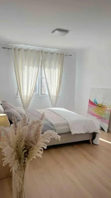 City Center Thebeeapartment, Myslym Shyri Tirana 0*,